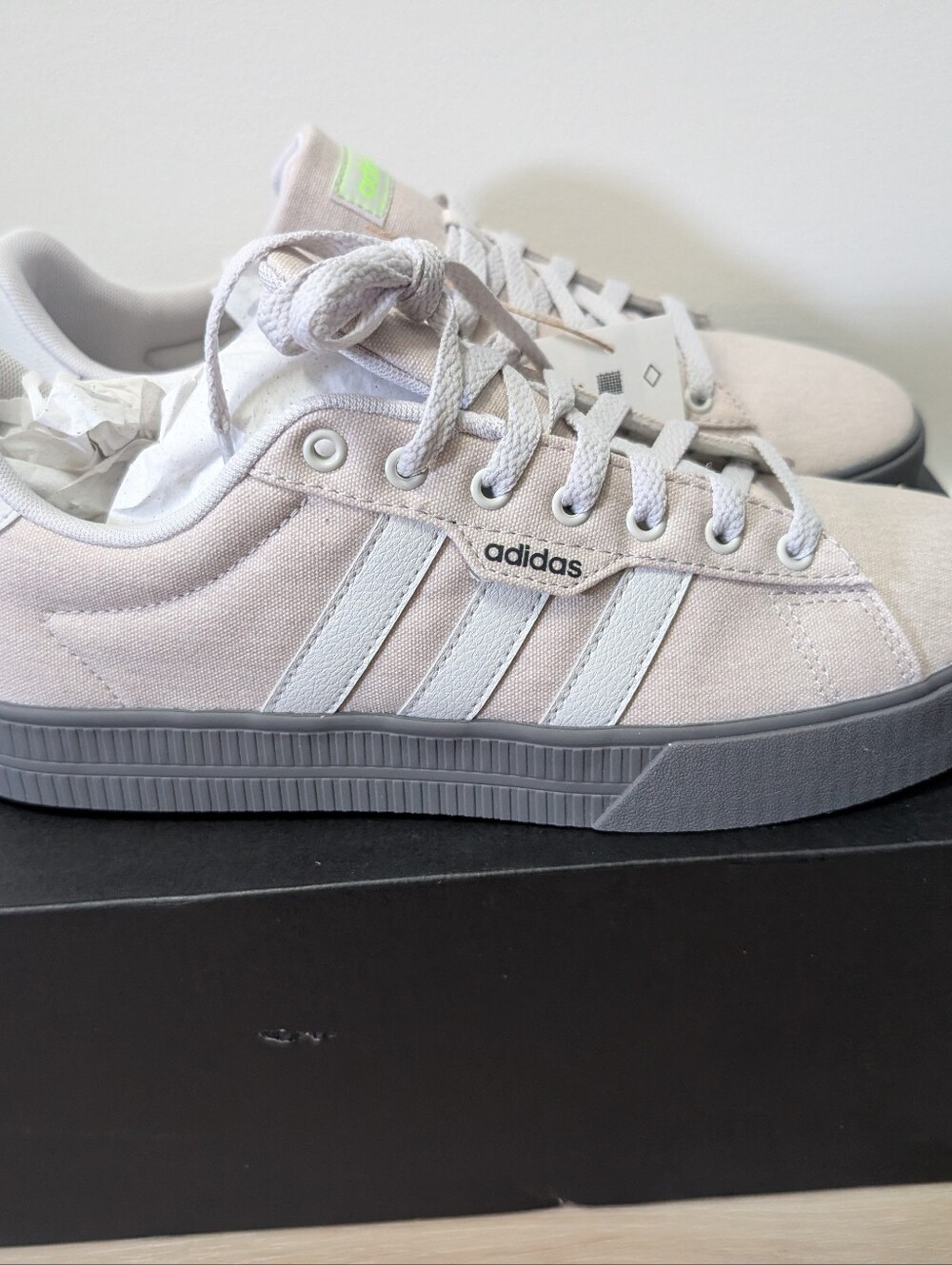 adidas Men’s Beige Canvas Low-Top Sneakers with Gray Sole 9.5